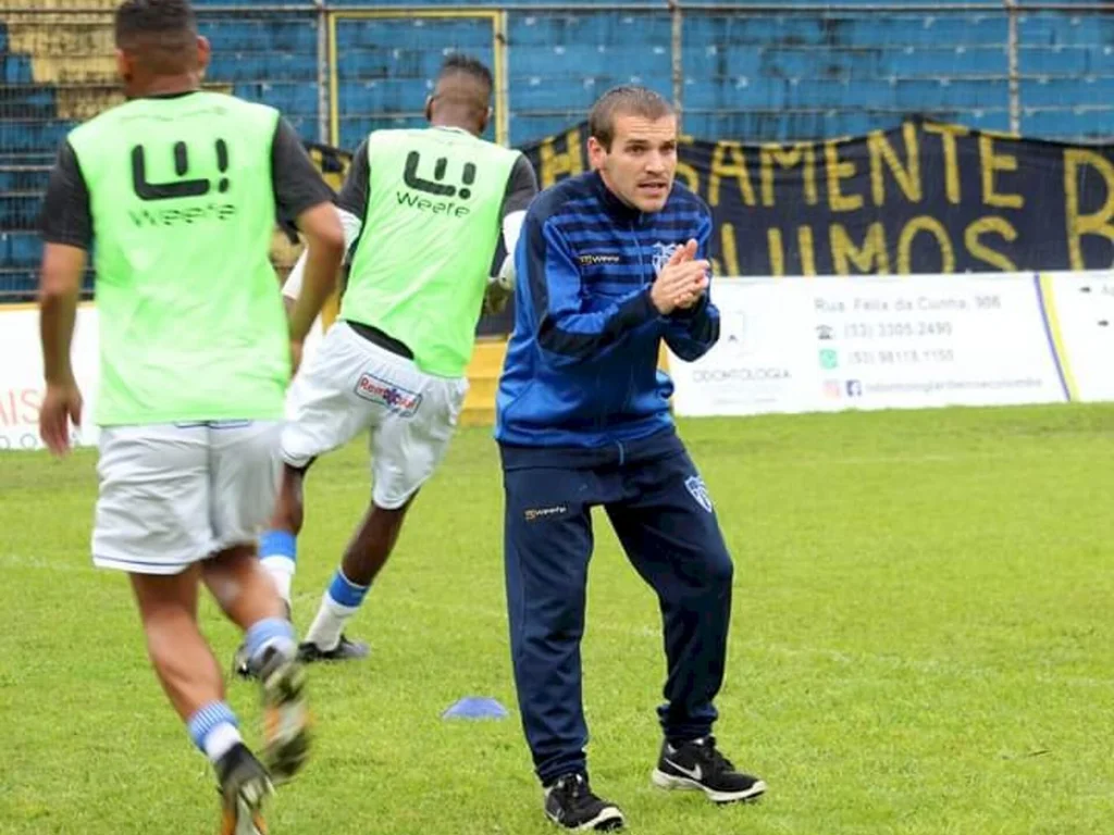 Bagé já conta com preparador físico