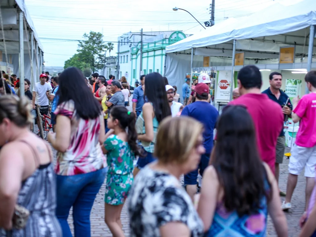 Bagé abre inscrições para participação popular na 27ª Feira do Livro