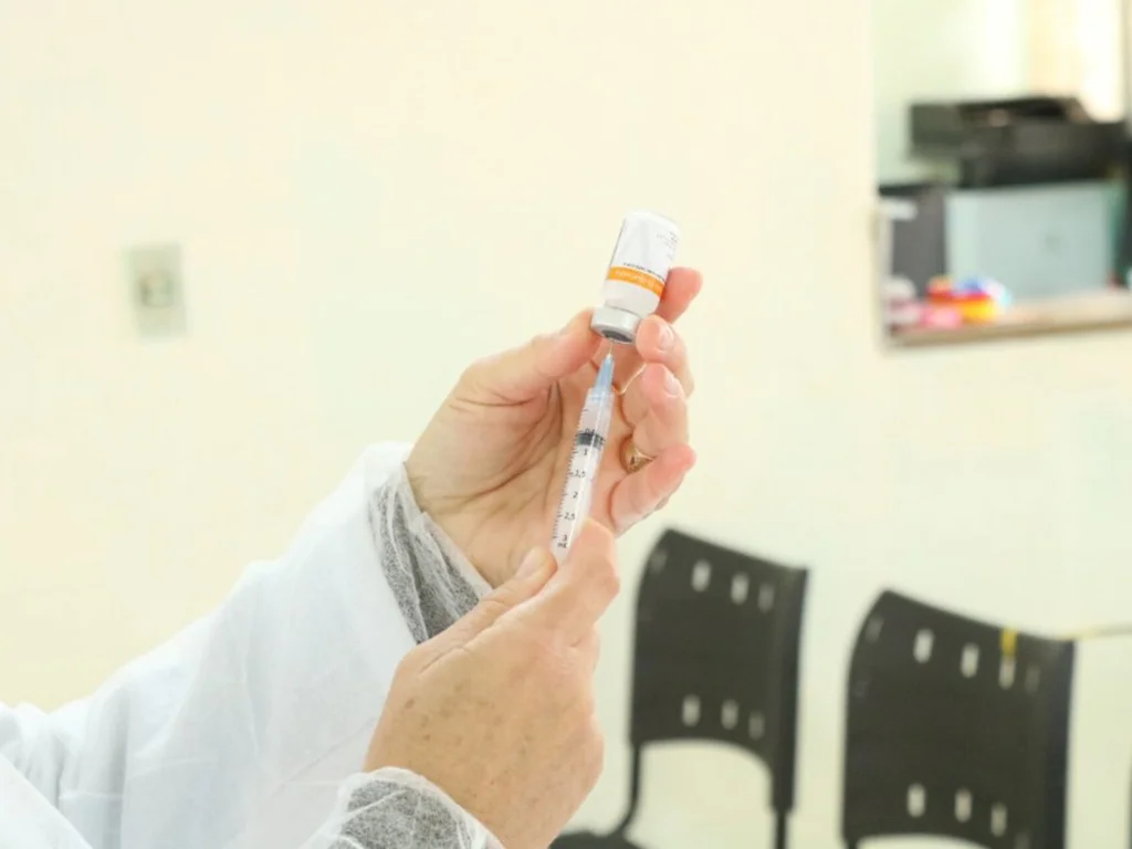 Aviso por ‘baixa vacinação’ é consequência de atraso na digitação