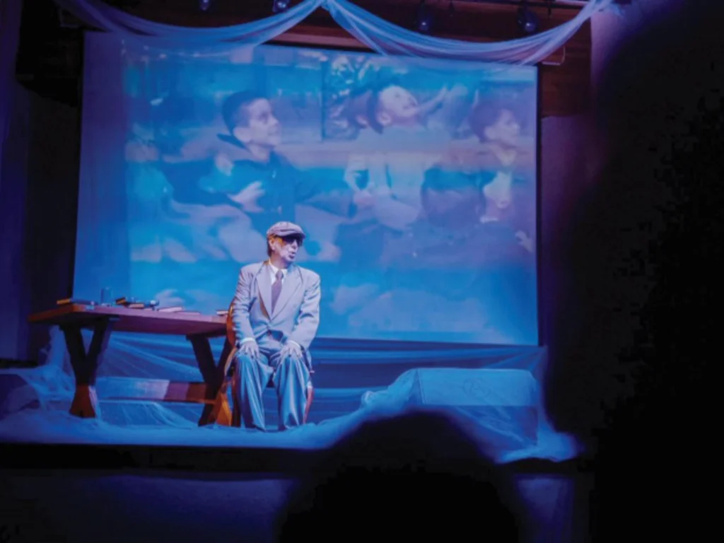 Caminho da Luz promove peça nacional sobre Chico Xavier