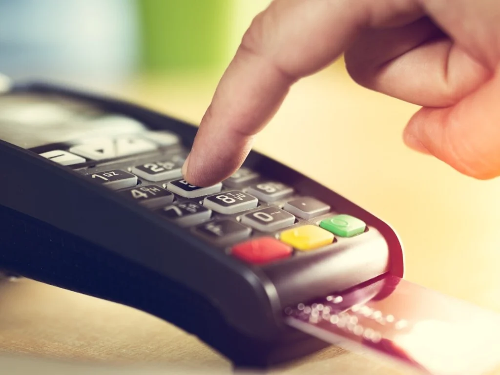 Crédito rotativo do cartão pode chegar ao fim