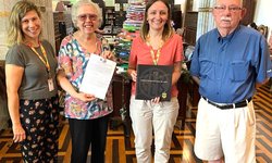 Obra dos 100 anos do Bagé chega à Biblioteca Pública do RS