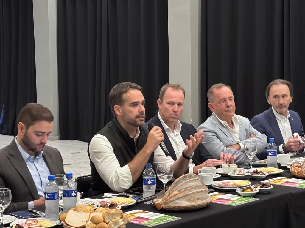 Eduardo Leite elenca avanços para enfrentamento de futuros eventos climáticos