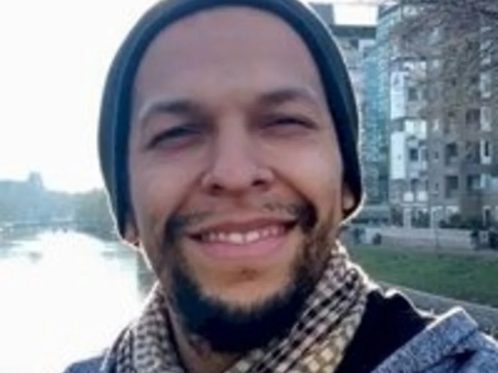 Audiolivro aborda racismo no Brasil