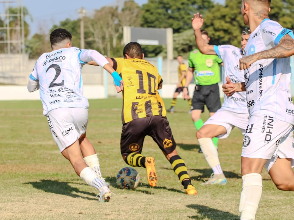 Bagé chega à terceira partida sem vitória