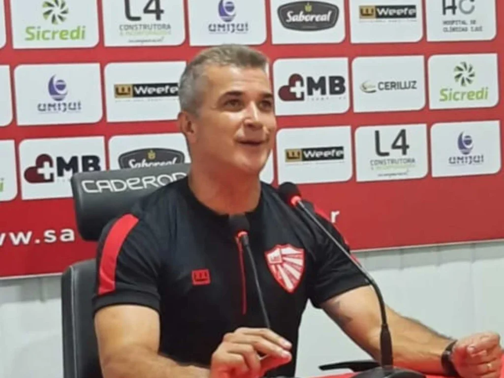 Alessandro Telles será o treinador do São Luís