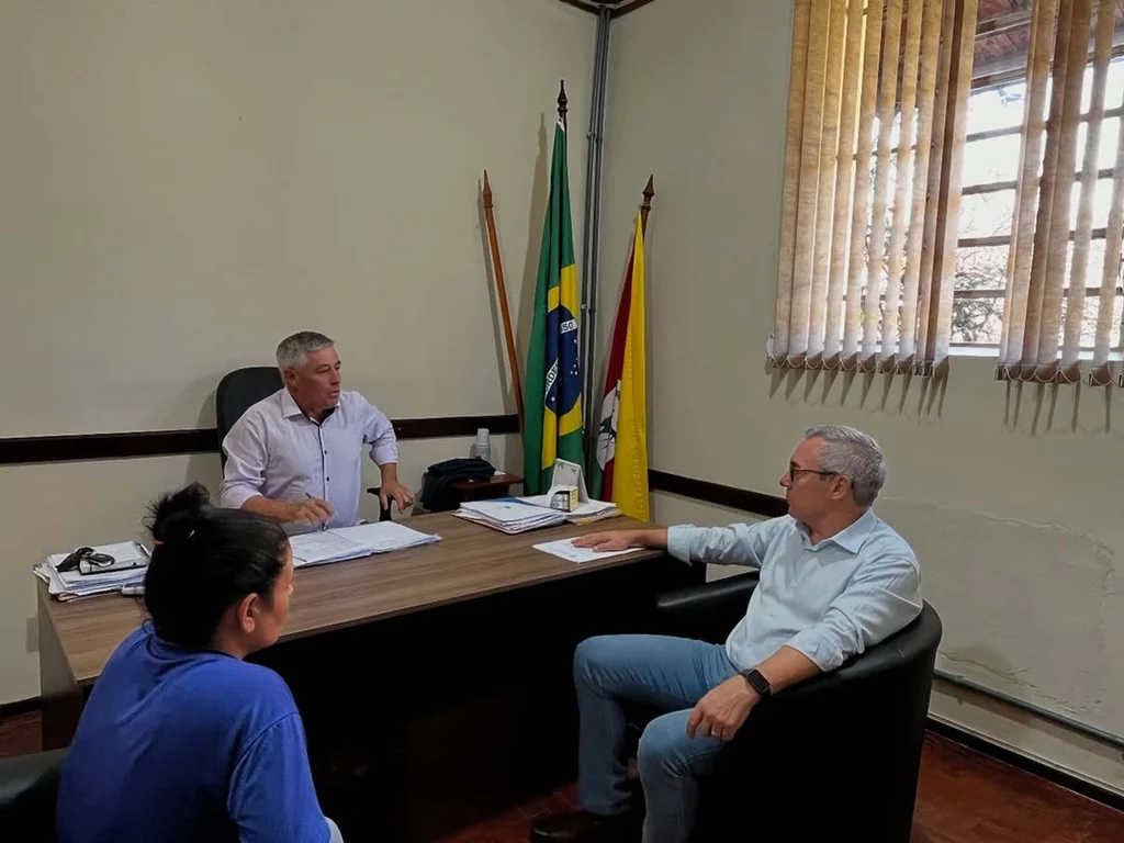 Vereador encaminha pedidos da comunidade para a Seinfra