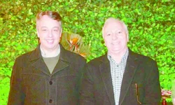 ‘É mais fácil obter o que se deseja com um sorriso do que à ponta da espada’   William Shakespeare