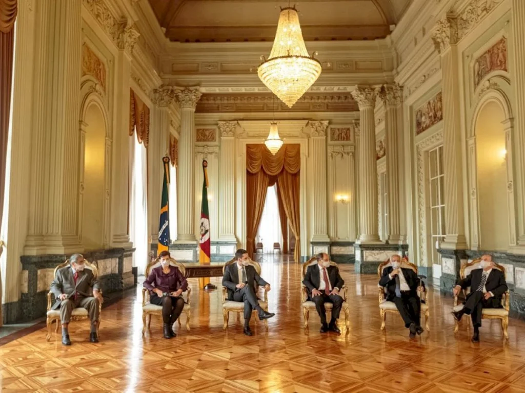 Centenário reúne ex-governadores