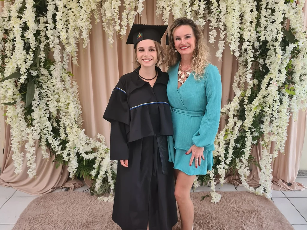 Ser Mãe: entre afetos, diversidade e resistência