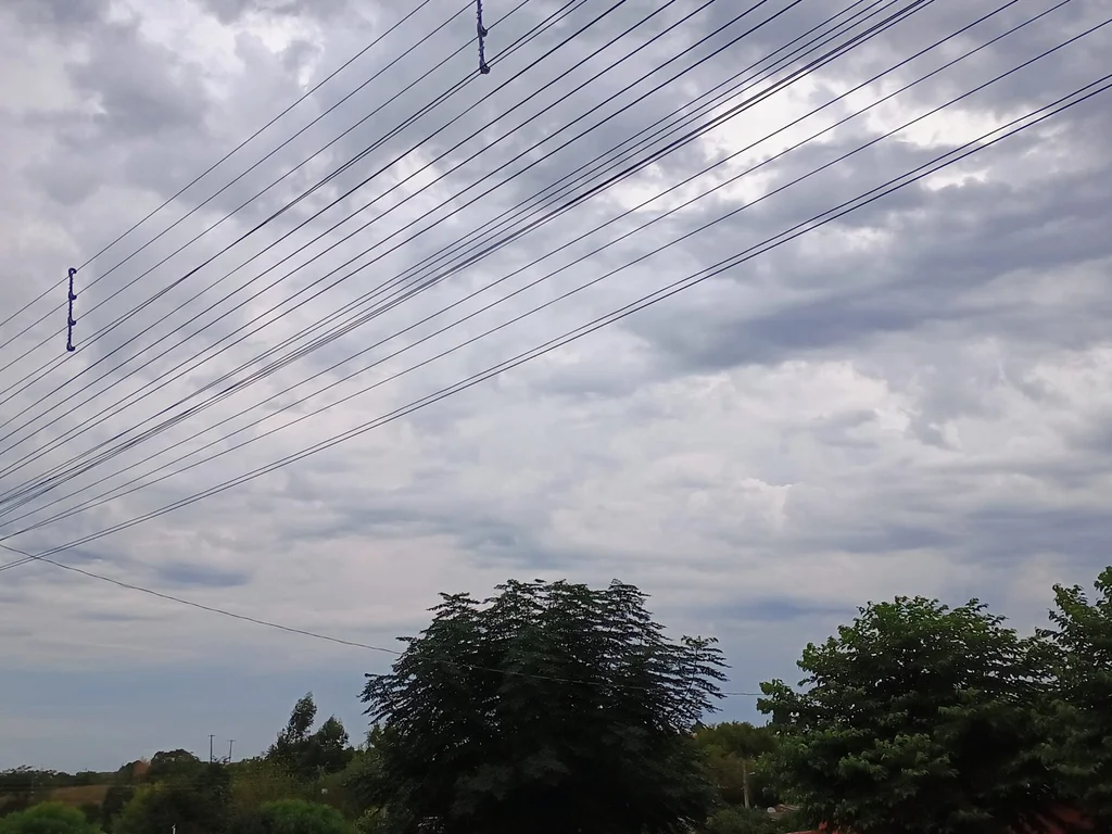 Frente fria e ciclone elevam risco de granizo e acumulados elevados