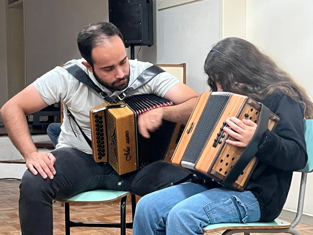 Aula inaugural marca nova fase da Fábrica de Gaiteiros