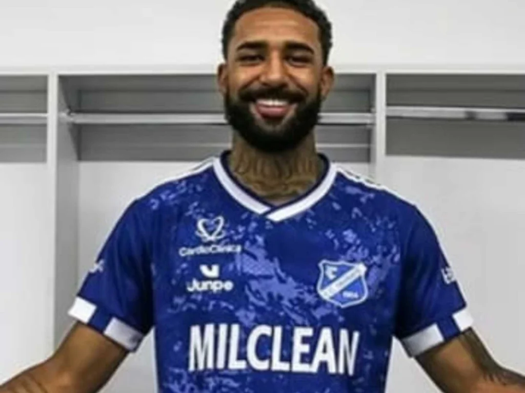 Bagé anuncia zagueiro que jogou o Gauchão