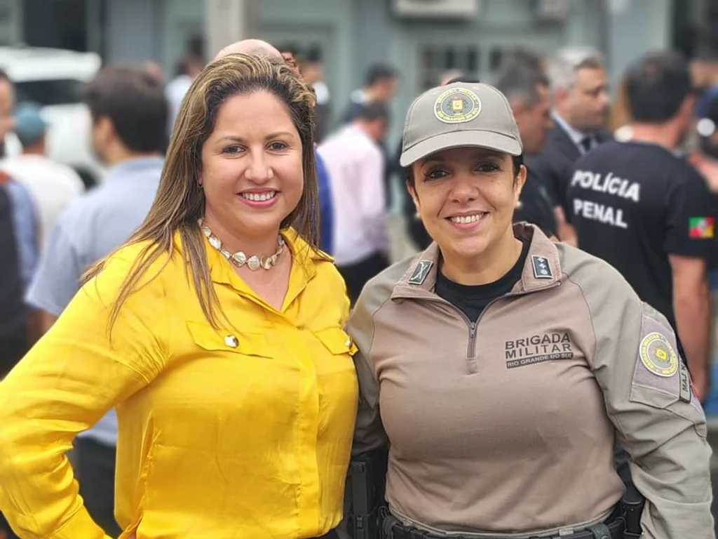 Primeira mulher a comandar o 6º RPMon receberá título de Cidadã Bageense