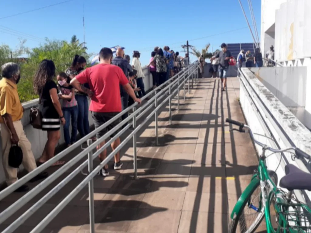 Feriado altera principais serviços em Bagé