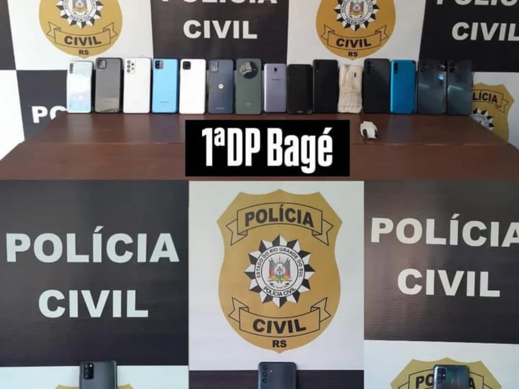Polícia Civil apreende 15 celulares em cela do Presídio