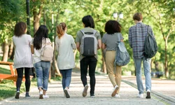 Sociedade de Pediatria avalia proibição dos celulares nas escolas