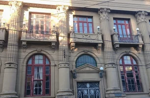 Ministro garante R$ 740 mil para obras em escolas e prédios municipais