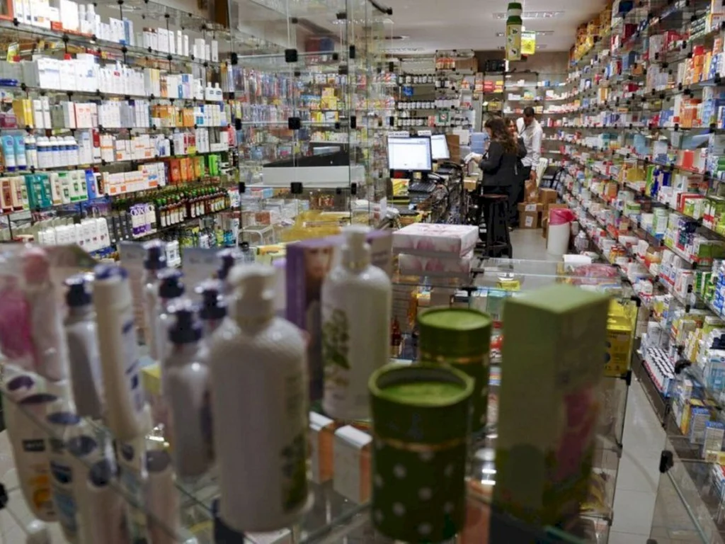 Fecomércio avalia PIB gaúcho e defende vacinação