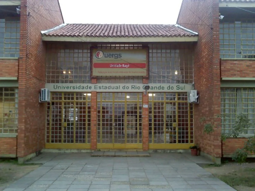 Inscrições estão abertas para bolsas do Pibid na Uergs