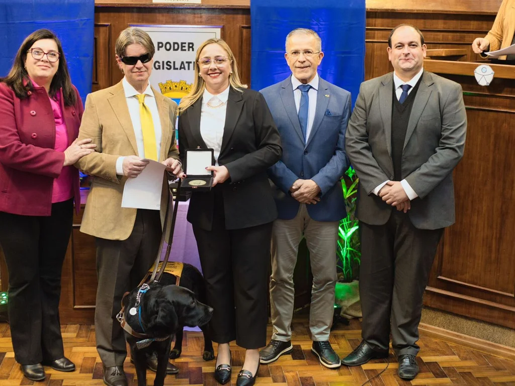 Câmara tem noite de homenagens a pessoas com deficiência