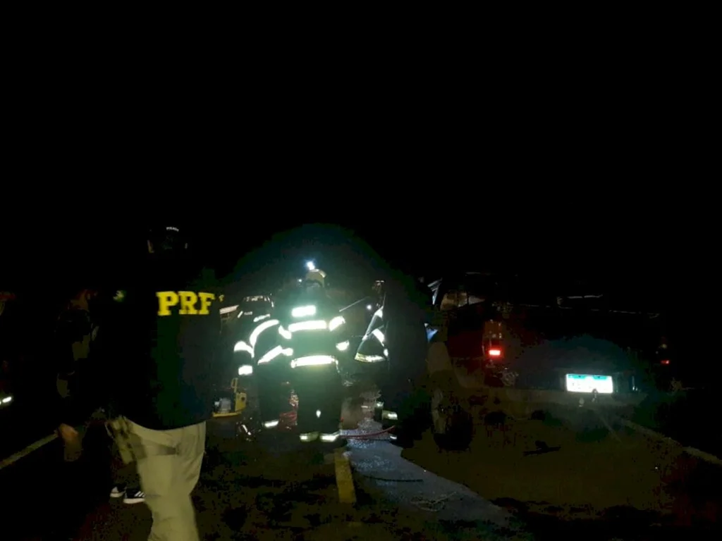 Acidente resulta em duas mortes