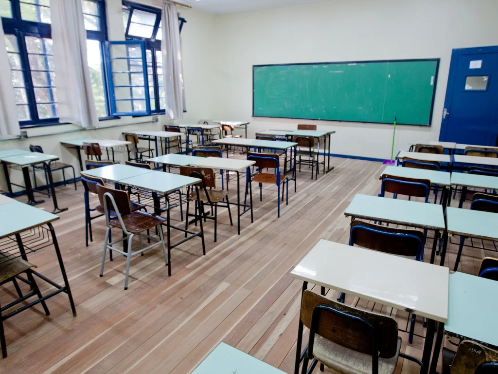 Entidades divergem sobre a suspensão do novo ensino médio