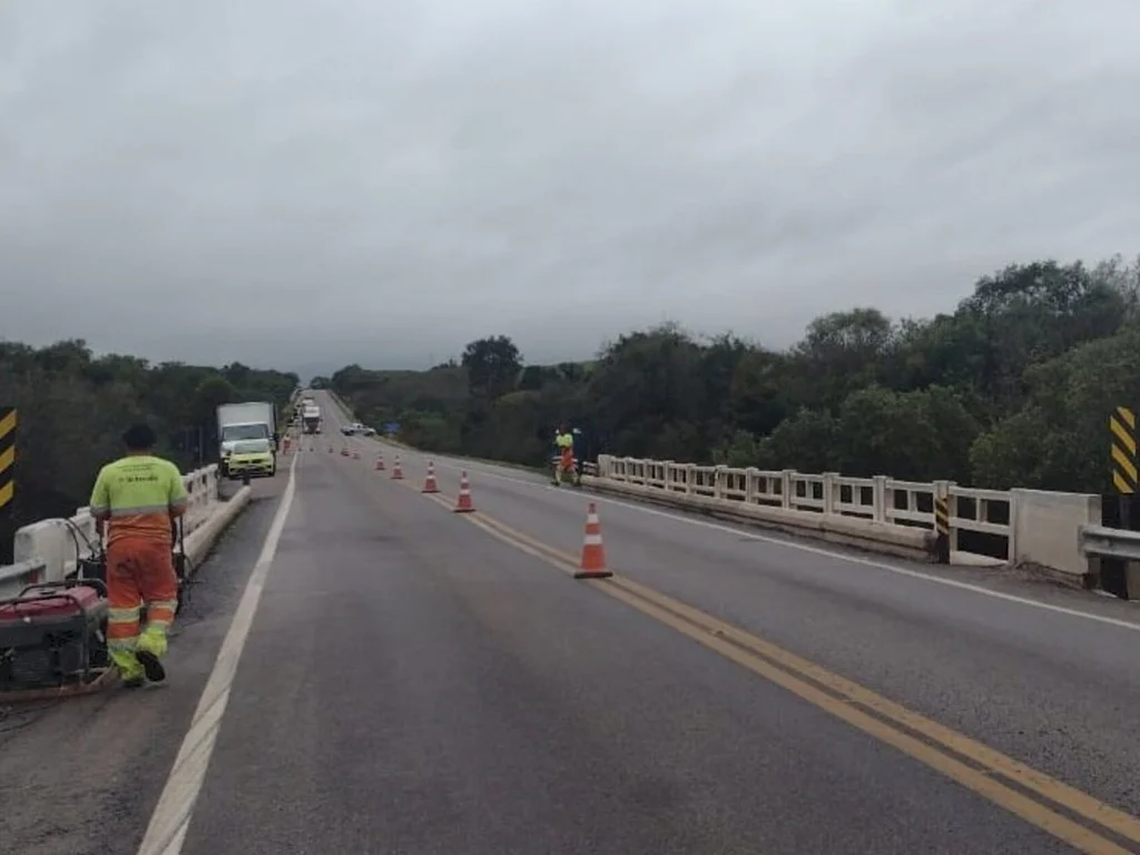 Ecosul faz manutenção em pontes da BR-392