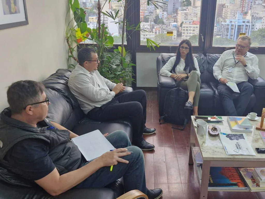 Prefeitura trata da regularização de imóveis da União no município