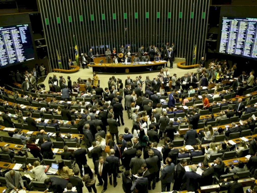 Aprovado projeto que   permite criação de federações partidárias