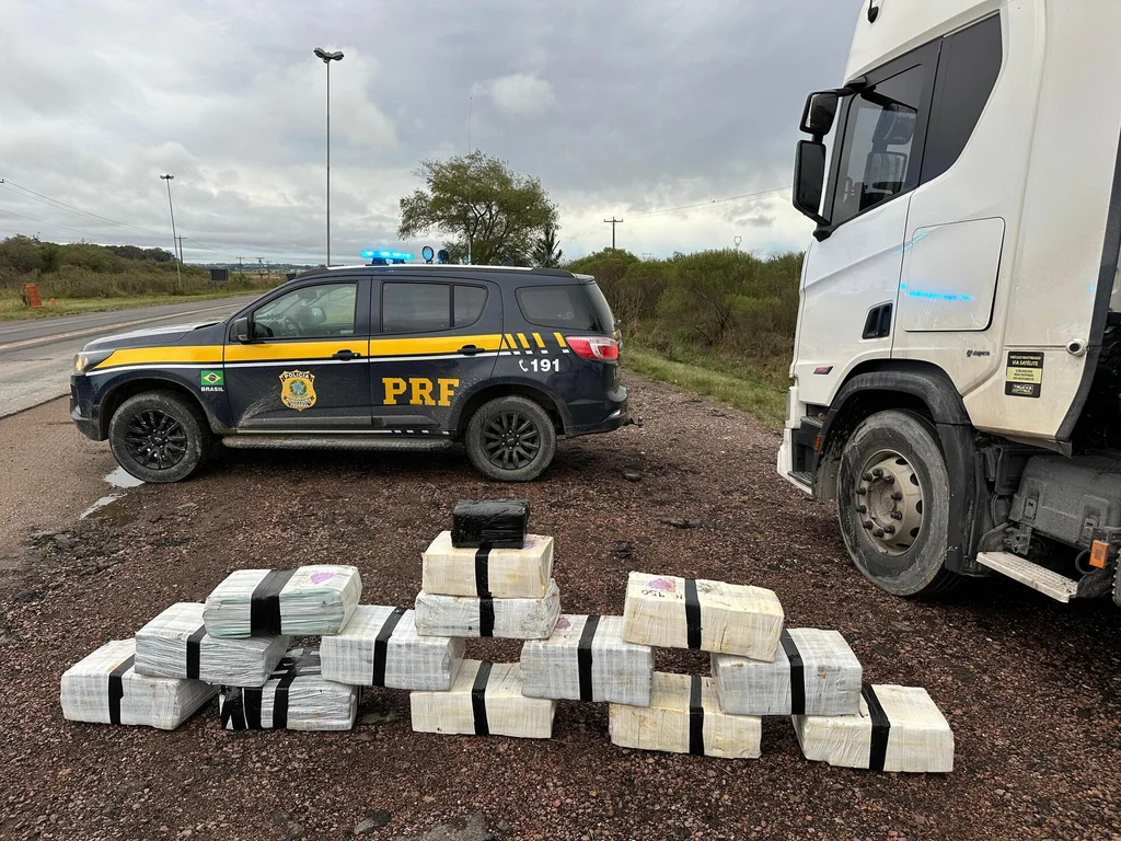 PRF apreende mais de 200 quilos de maconha