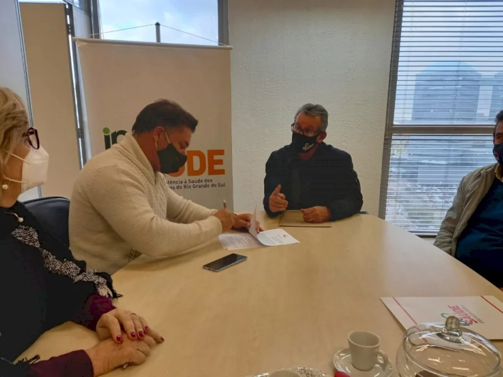 Município assina termo para reabertura do IPE