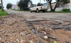 Mais de 93 milímetros resultam em alagamentos em toda cidade