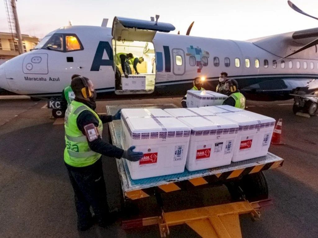 RS recebe 190 mil doses de Coronavac