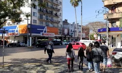 Delegacia recebe computadores da Sicredi