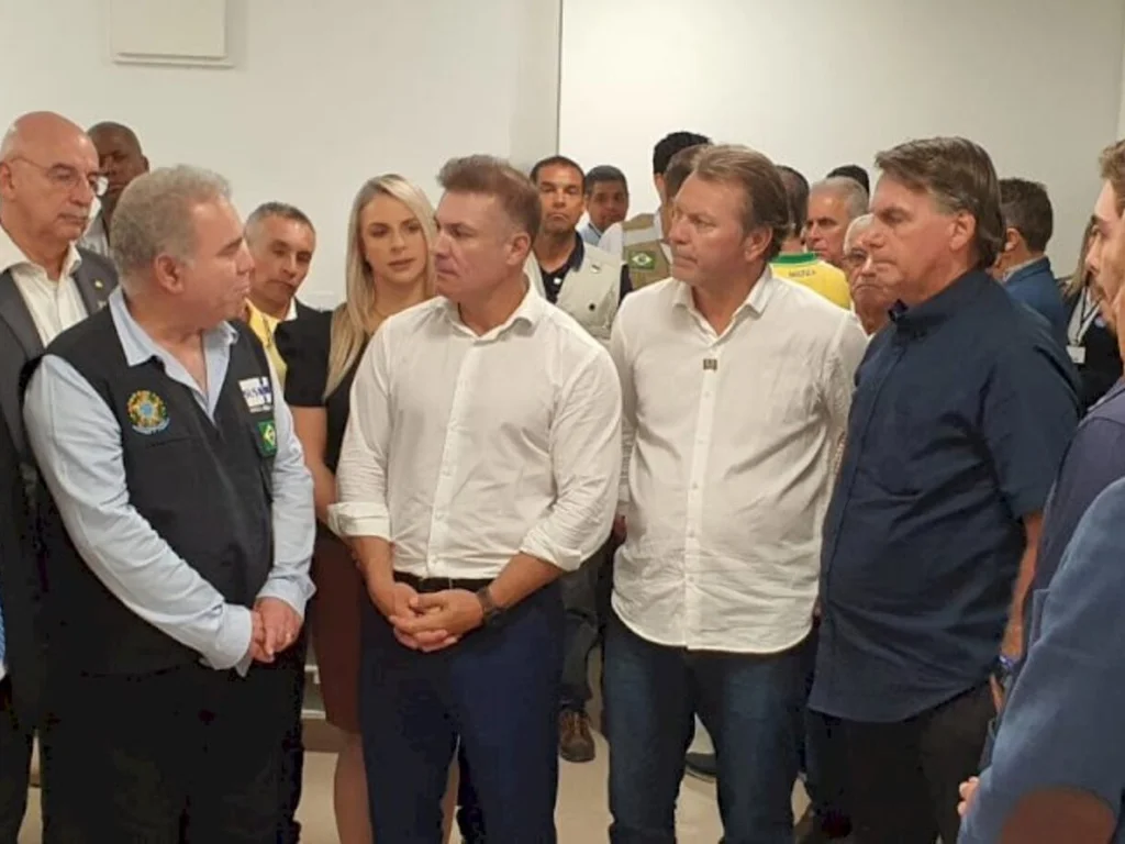 Bolsonaro visita obras e destaca investimentos na cidade