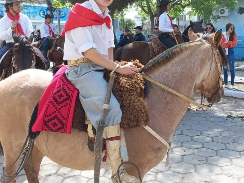 Comunidade se mobiliza para ajudar jovem com câncer