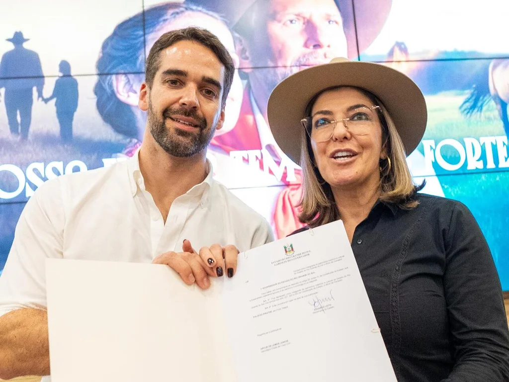 Adriana Lara participa da abertura da Expofeira de Bagé