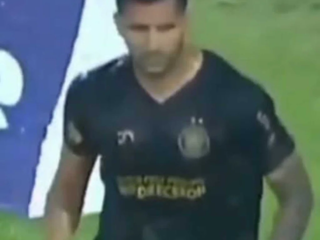 Bagé anuncia contratação de zagueiro para a Segundona