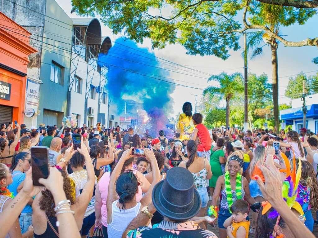 Bagé divulga programação oficial do Carnaval 2026