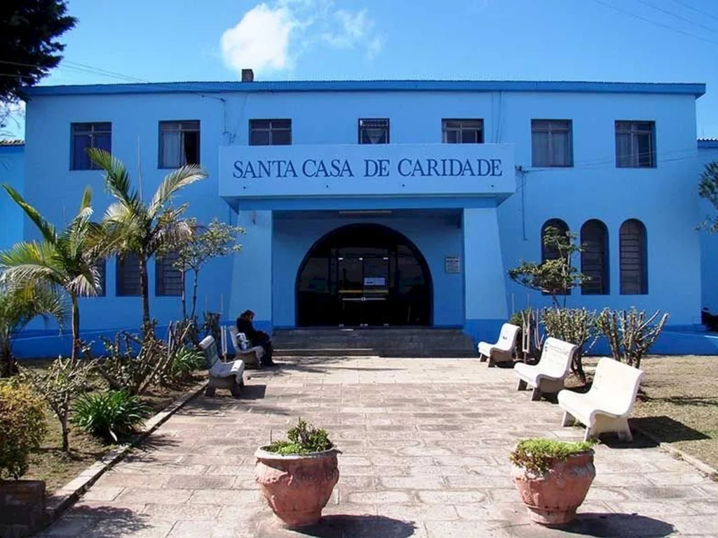 Há oito pessoas internadas por covid-19 em toda a região