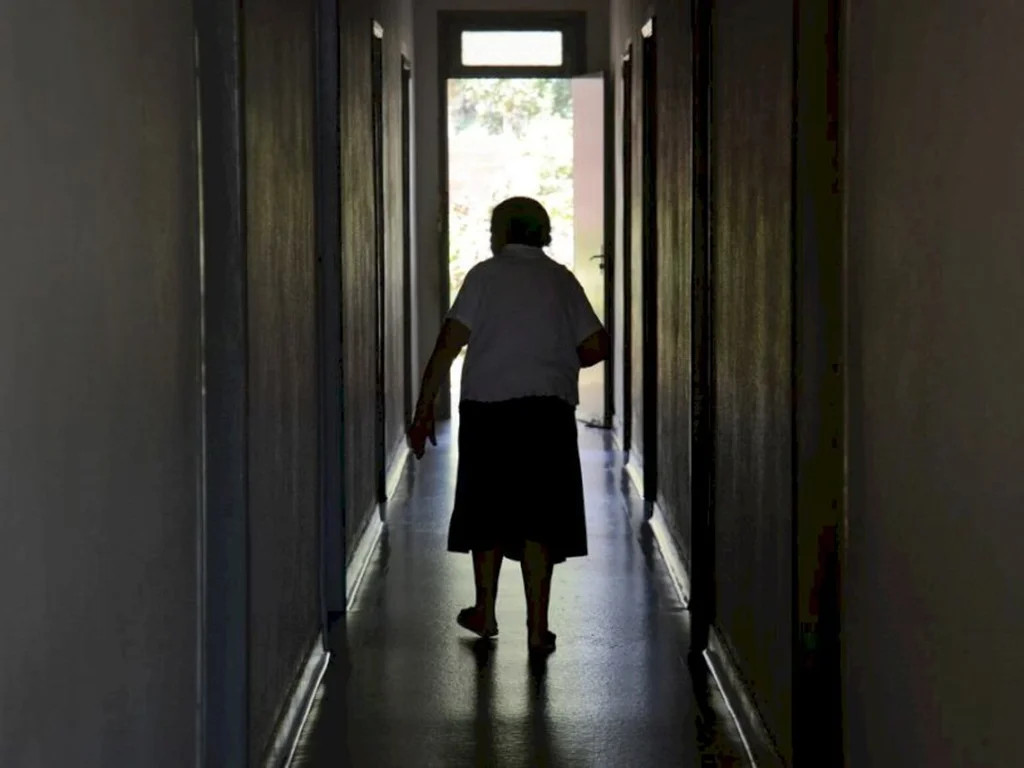 Idosos são alvo de agressões durante a pandemia