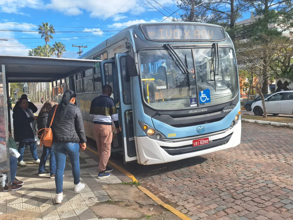 Projeto quer gratuidade no transporte para grávidas atendidas pelo SUS