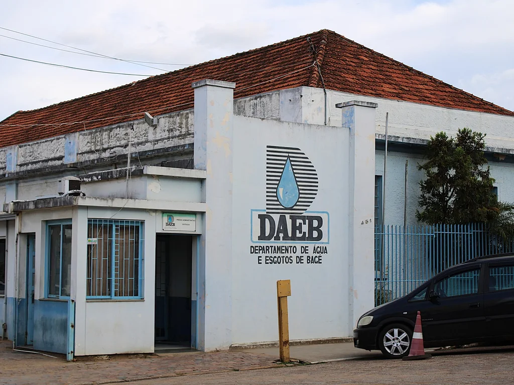 Prefeitura identifica contrato de meio milhão para privatização do Daeb