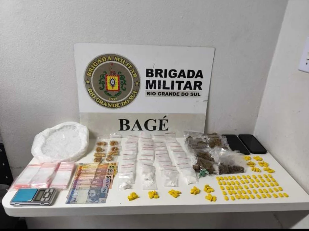 Homem é preso com drogas no centro da cidade