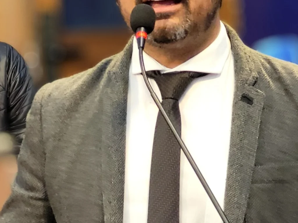 Rodrigo Ferraz cobra Executivo sobre proposta que prevê desconto na conta de água durante racionamentos