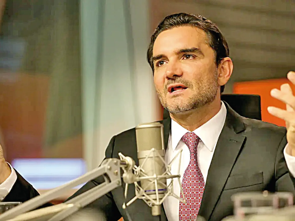 Celso Sabino anuncia saída do Ministério do Turismo