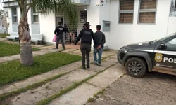 Cocaína é escondida em maleta de som?