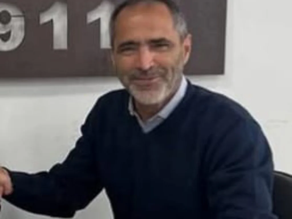 Novo Hamburgo renova com Rogério Zimmermann