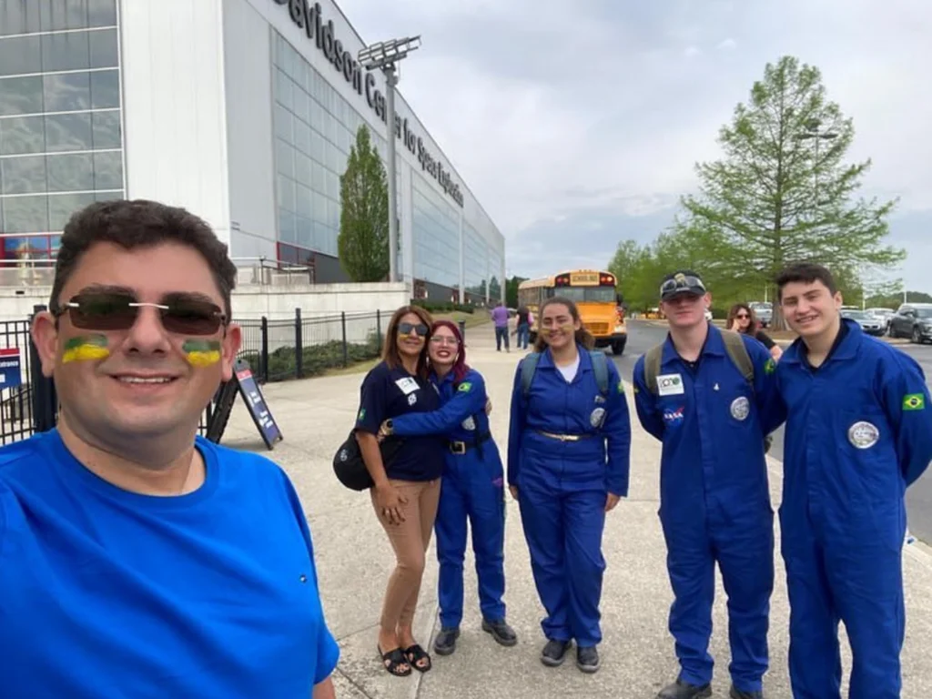 Estudantes bageenses ficam em quarto lugar no primeiro dia de desafio